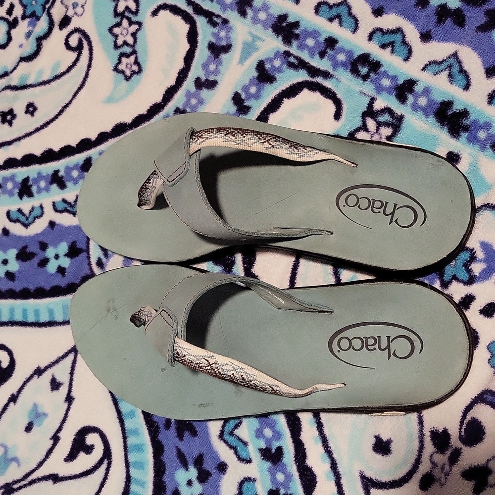 Chacos flip-flops - Picture 2 of 4